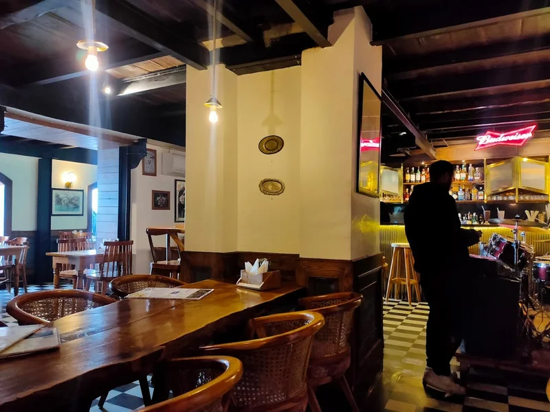 The Glen, Restobar
