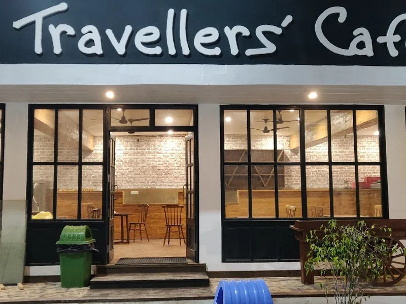 Traveller's Cafe@Bhatta Falls