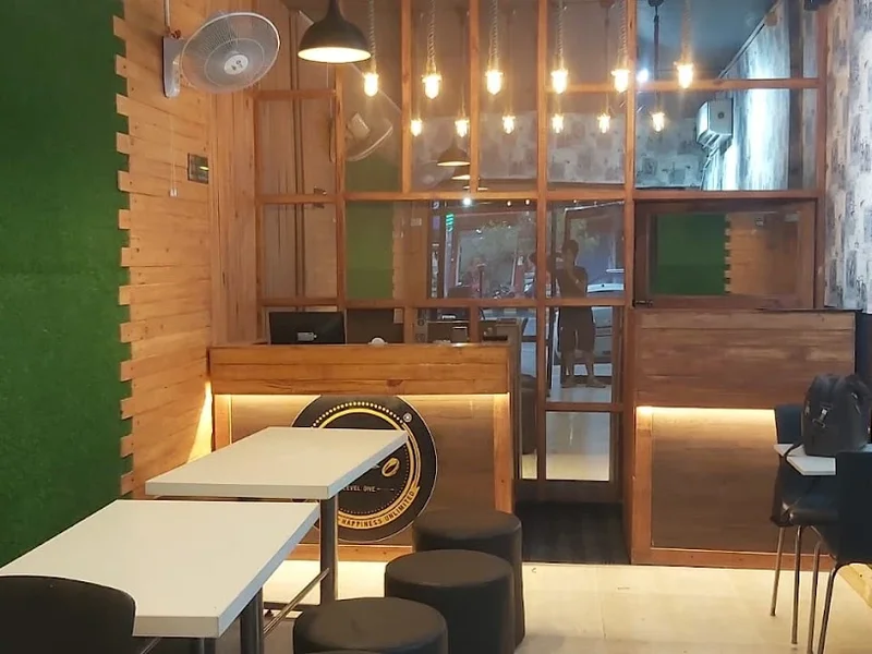 Grand Bistro Level One