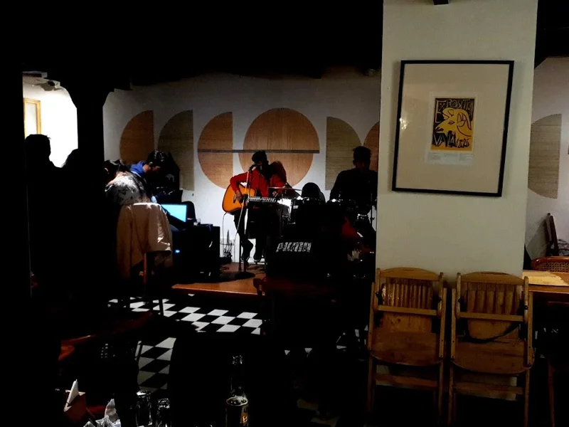 The Glen, Restobar