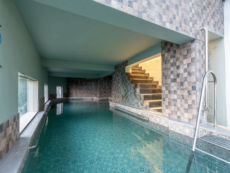 Hotel Highland by DLS Hotels