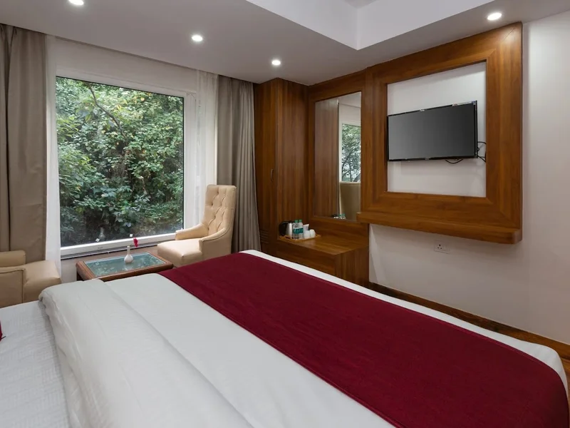 HOTEL WILD WOOD