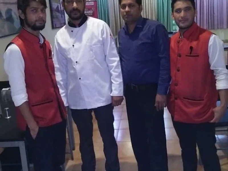 Real Hyderabadi Biriyani- VEG/Non Veg Family Restaurant in Roorkee