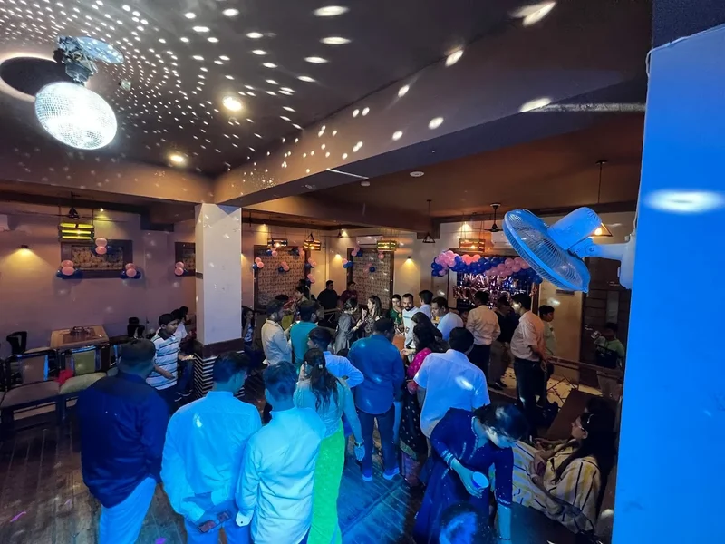 Da Vinci's Cafe, Lounge & Fine Dining