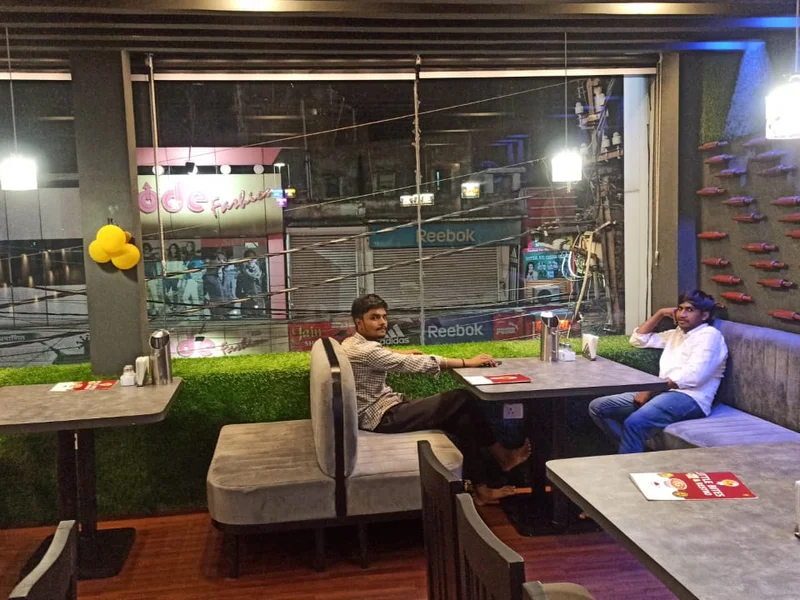 Little Bites Cafe & Restro