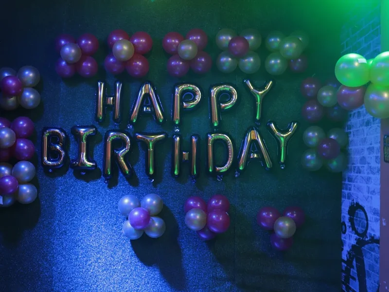 DARK CAFE - Best Birthday Party Hall in Roorkee, Best Fast Food Cafe in Roorkee, Pure Veg Cafe in Roorkee