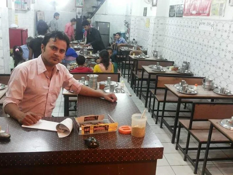 Suratwala bhojanalaya