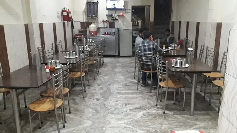 Sardar ji Restaurant (veg and non veg restaurant)