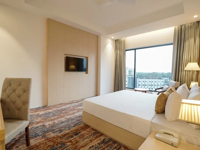 Lemon tree hotel