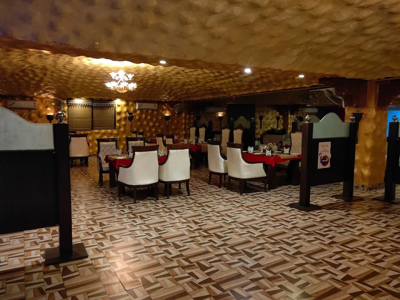 H2 club Restaurant & Bar