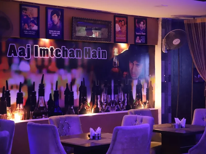 Bollywood Bar & Lounge