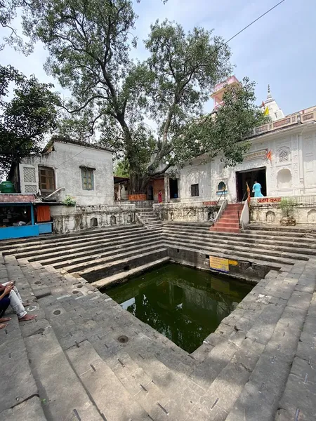 Rishikund प्राचीन तालाब