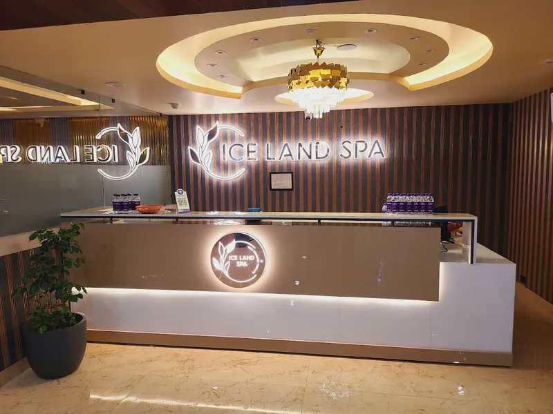 Ice Land Spa Jakhan