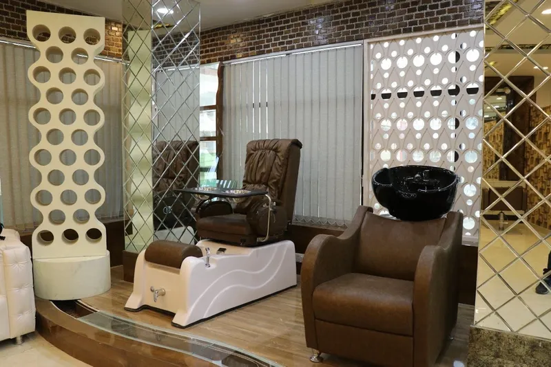 Ali Hair Zone & Beauty Salon