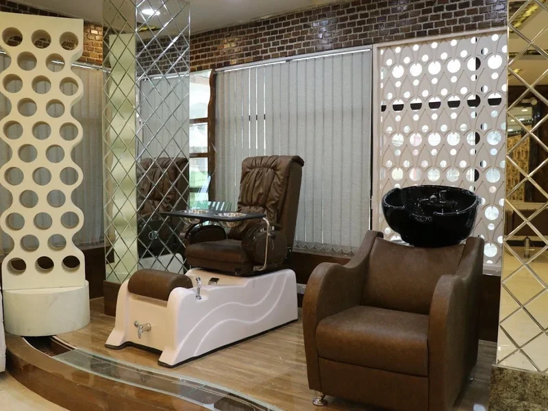 Ali Hair Zone & Beauty Salon