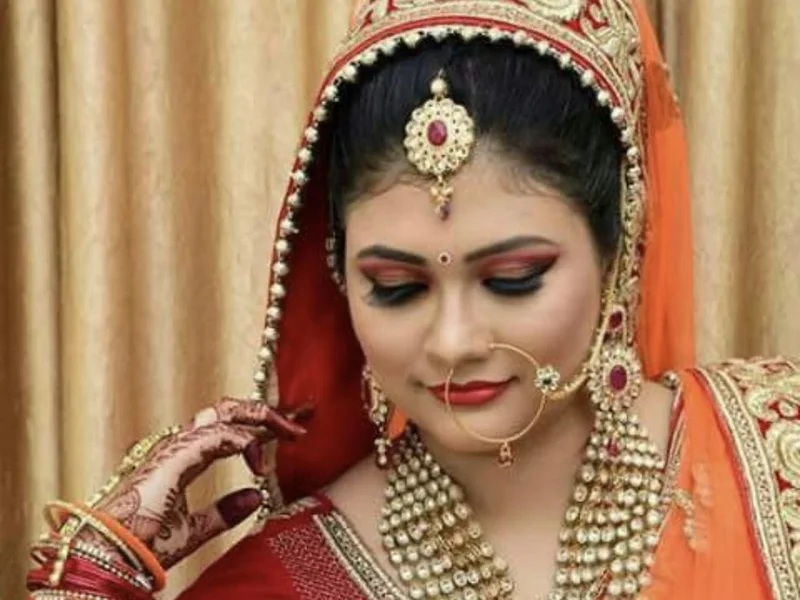 Essence Beauty Parlour