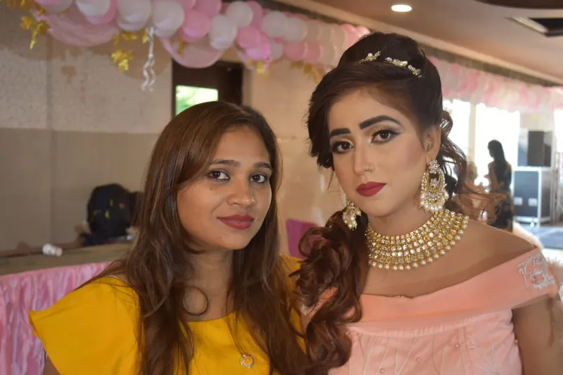 Style Mantra Beauty Salon & Makeup Studio