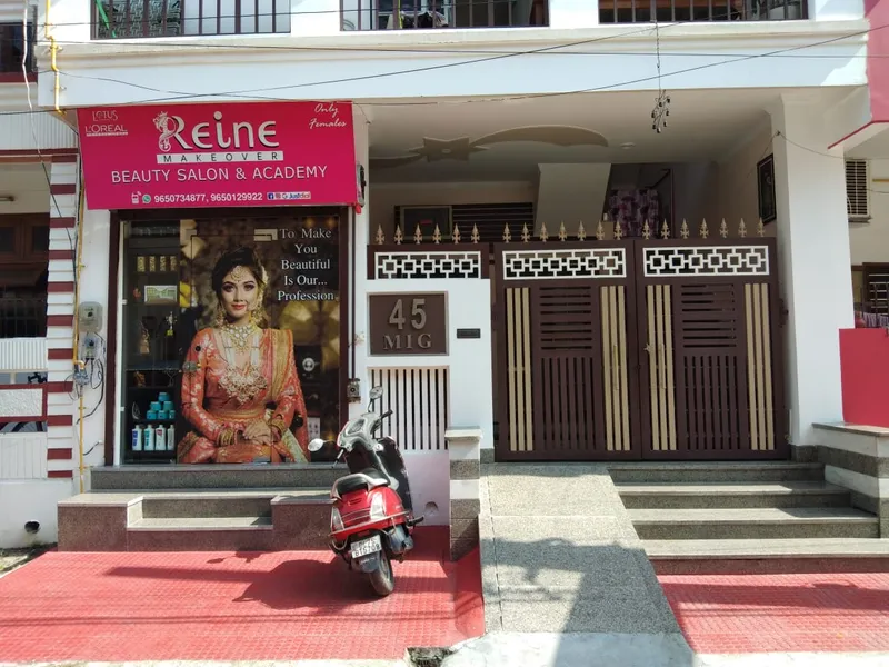 Reine Beauty Salon & Academy