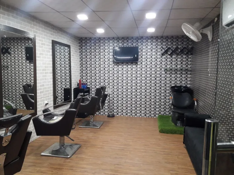 Hair Cafe : Unisex Salon