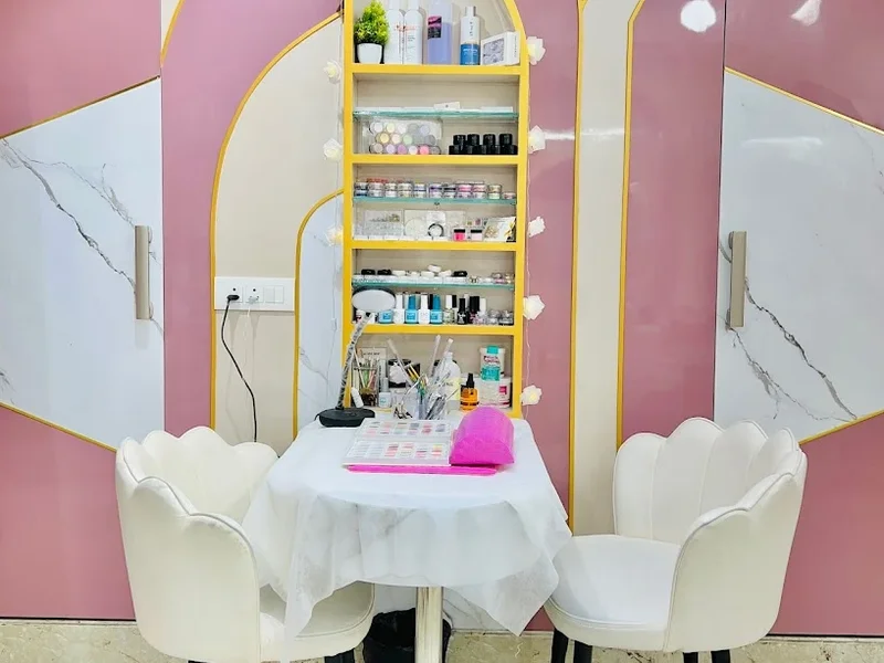 The Vanity Unisex Salon - Best Salon in Dehradun | Makeup | Hair Treatment | Nails Extension