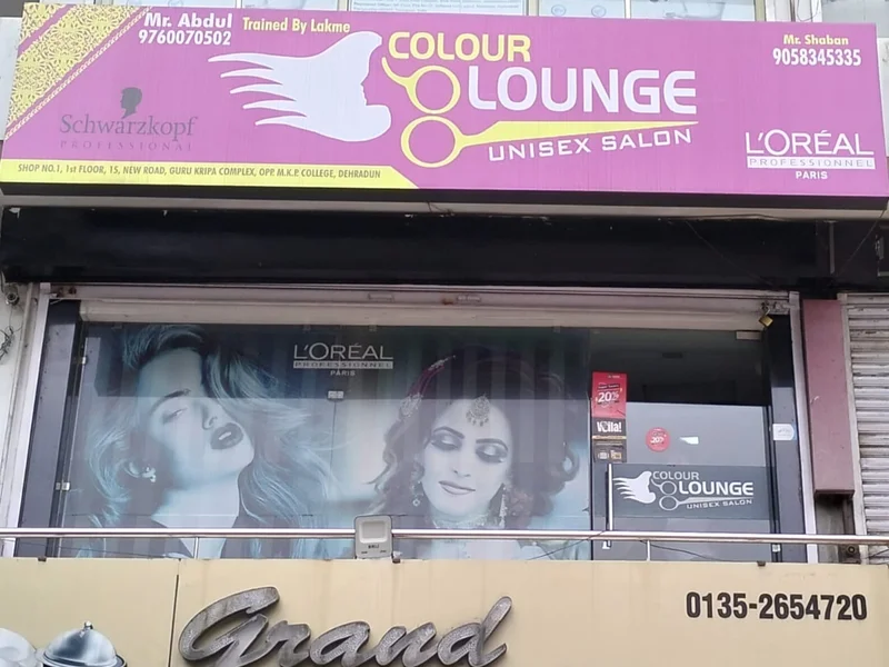 Colour lounge salon
