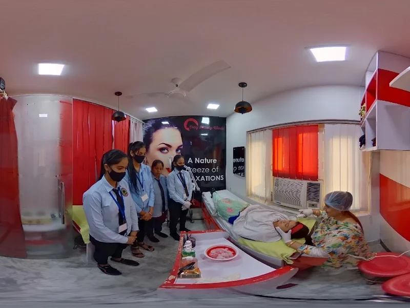 COZY BEAUTY WORLD FAMILY SALON & ACADEMY