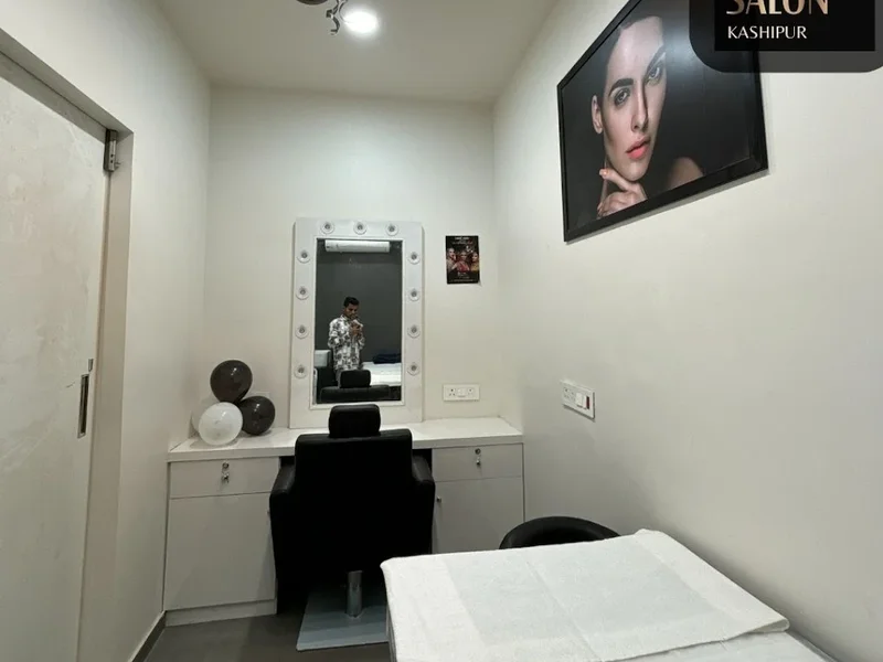 Lakme Salon Kashipur