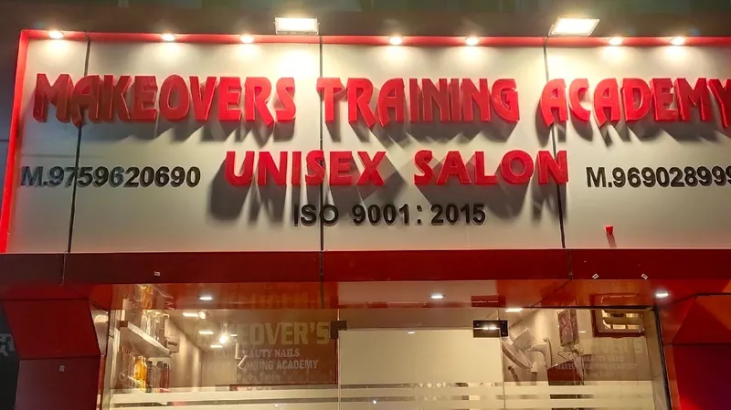 Makeover Unisex Salon