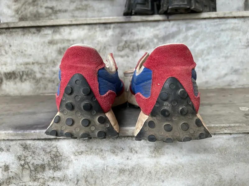 Bags And Shoe Laundry