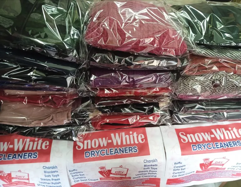 Snow white drycleaners