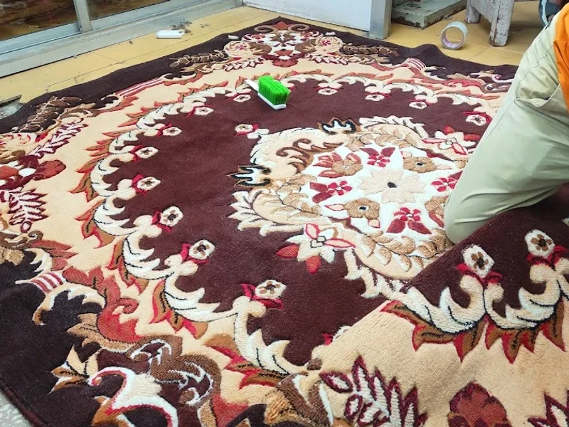 Snow White Drycleners