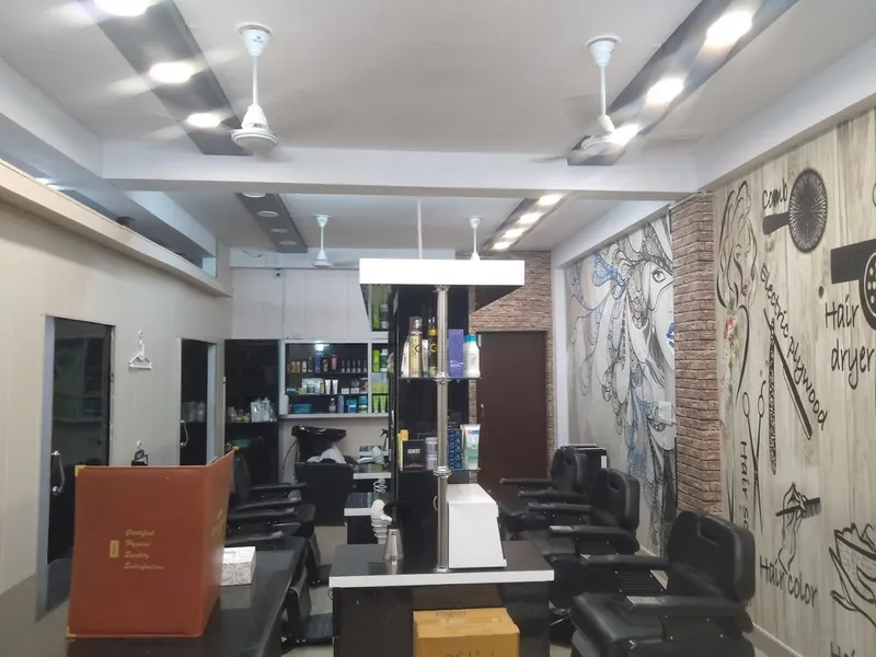 GENTLEMALE MEN'S SALON