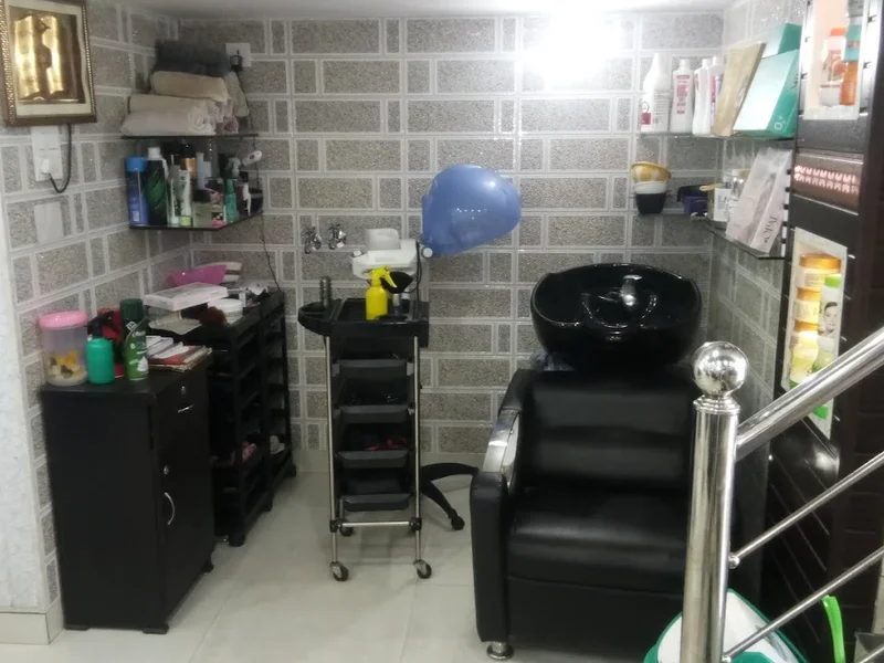 Heaven Salon For Men