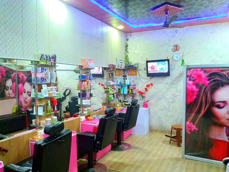 Lucky Lovely Hair Saloon