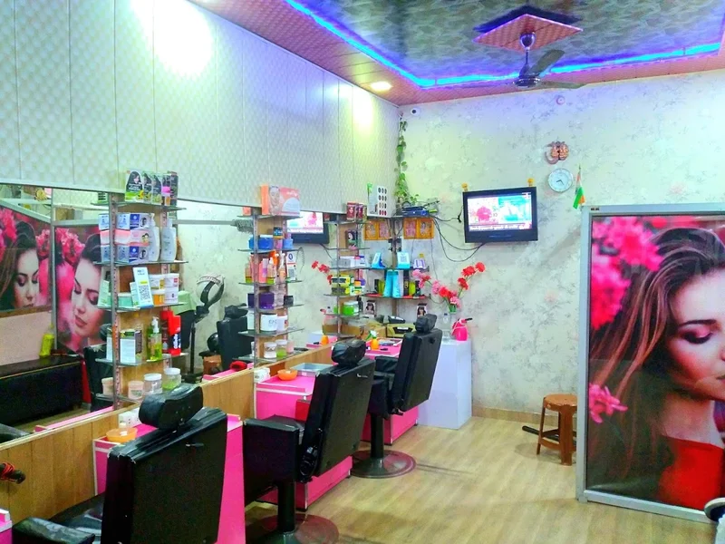 Lucky Lovely Hair Saloon