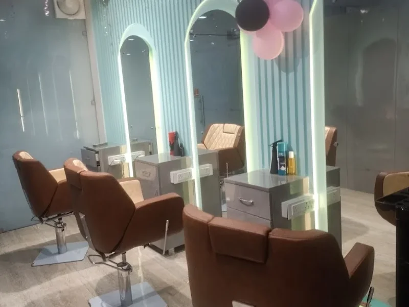 Halo hair unisex salon and acedmy