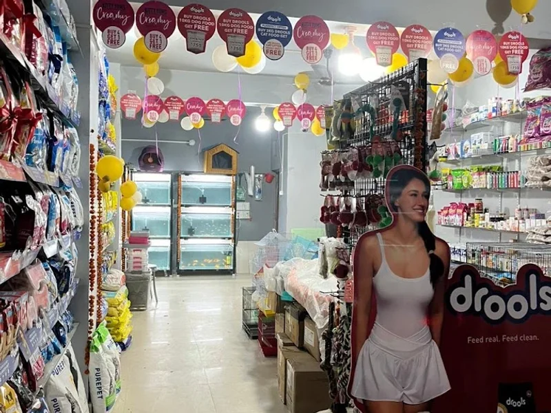 Pet's Hut A Complete Pet Store