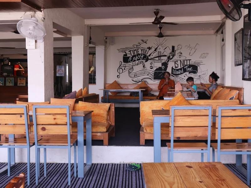 Beatles Cafe - Best Veg Cafe in Rishikesh, Best Thai Curry Restaurant in Rishikesh, Burger Cafe in Rishikesh