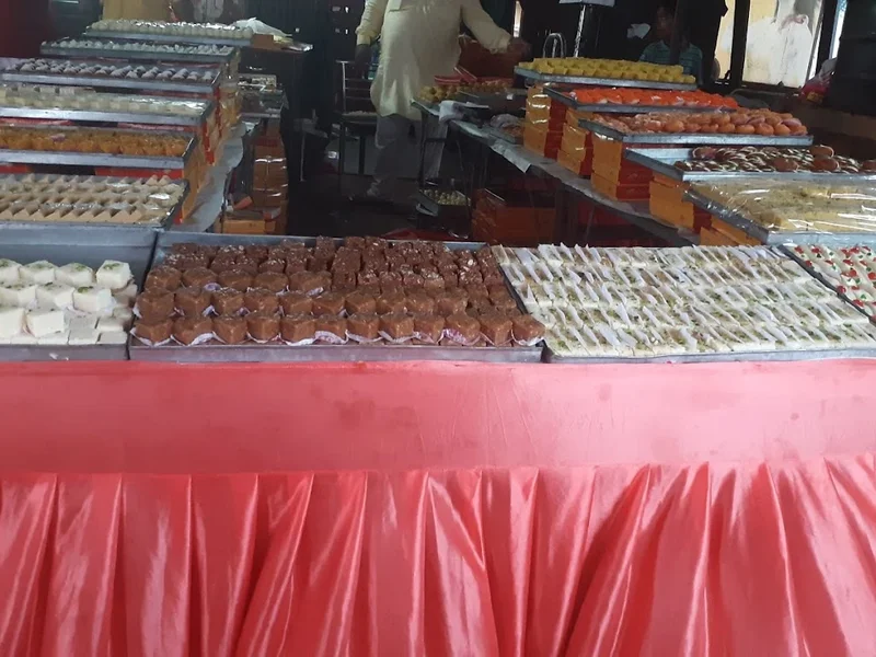 Dashmesh Sweets And Snacks