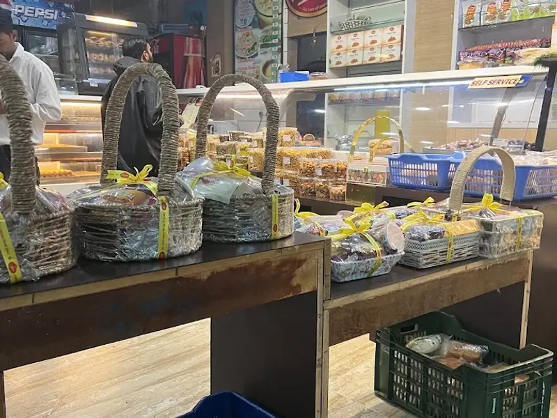 Prakash Sweets, Roorkee