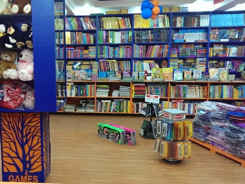 The Universal Knowledge Store