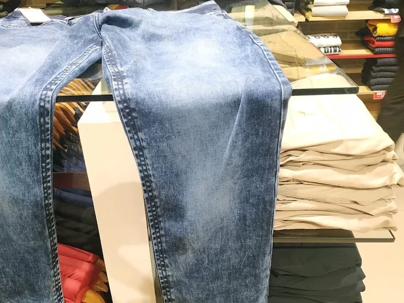 Peter England - Parkash Hotel, Roorkee, Haridwar