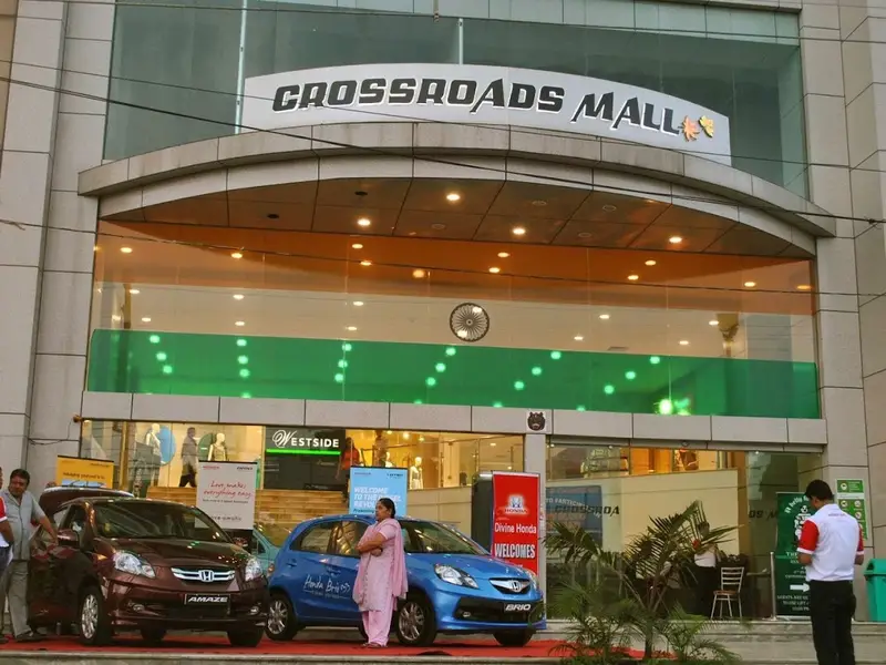 Crossroads Mall