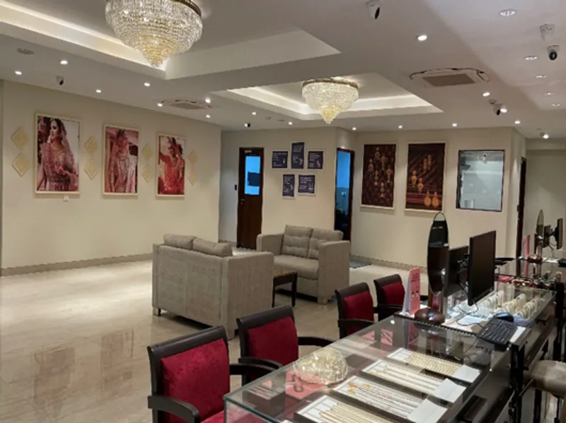 Tanishq Jewellery - Dehradun - GMS Road