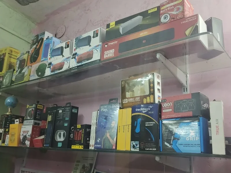 Black & White Gift Centre