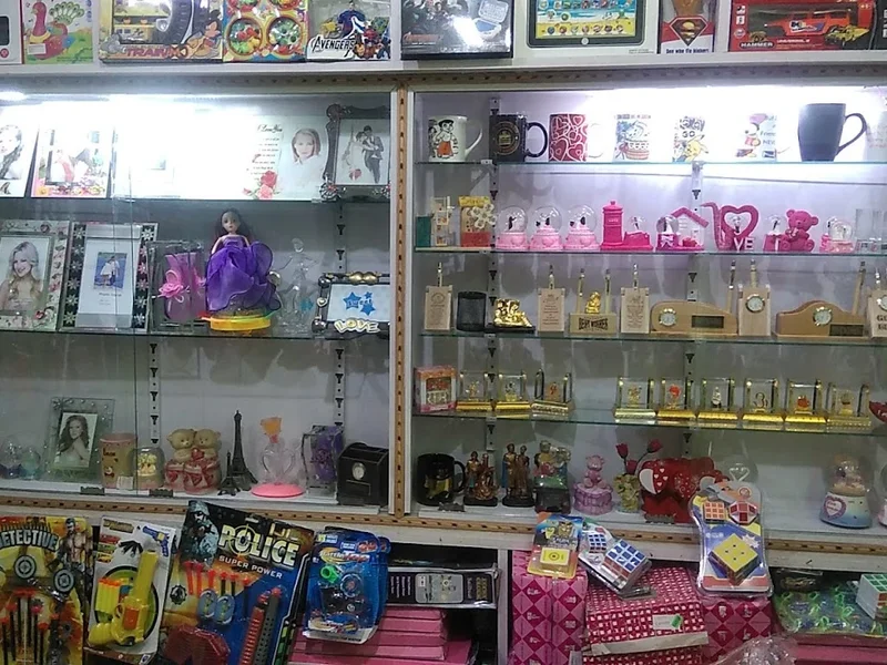पासी गिफ्ट शॉप