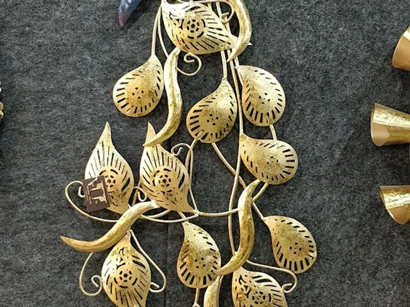 Golden Pillar •Home Decor•