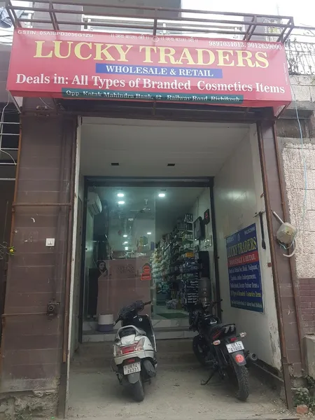 Lucky traders