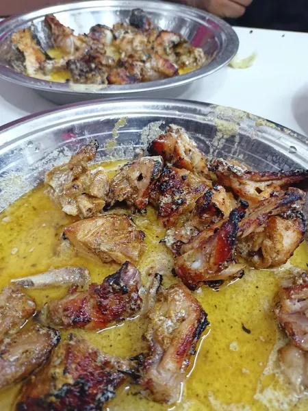 Afaq Zaiqa Chicken