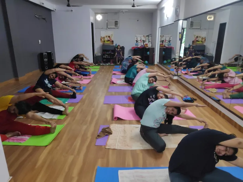 YOGA & AEROBICS- Key2fitness